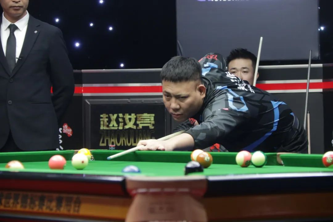 斯和戴维斯 斯和戴维斯